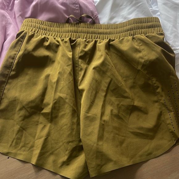 Women’s running shorts, impeccable condition. Selling all three for list price - Picture 6 of 16